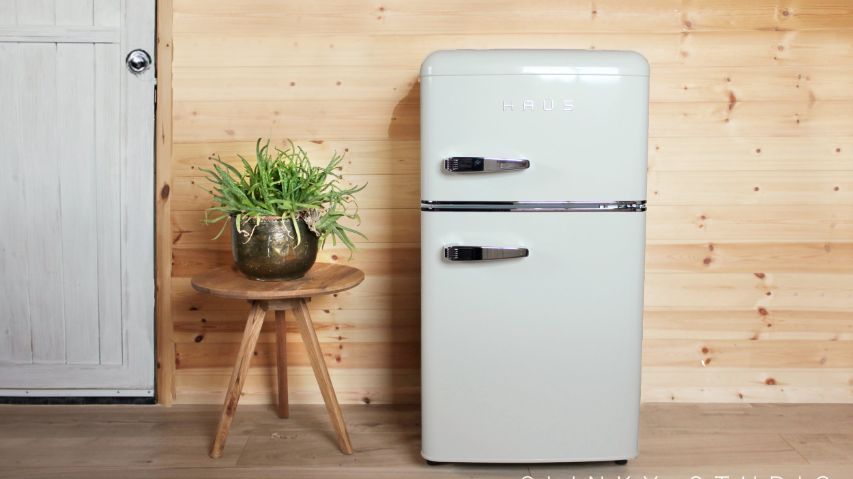 Retro Refrigerator Units