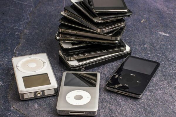 This Forgotten Tech Gadget From 2001 Is Now Worth $29,000