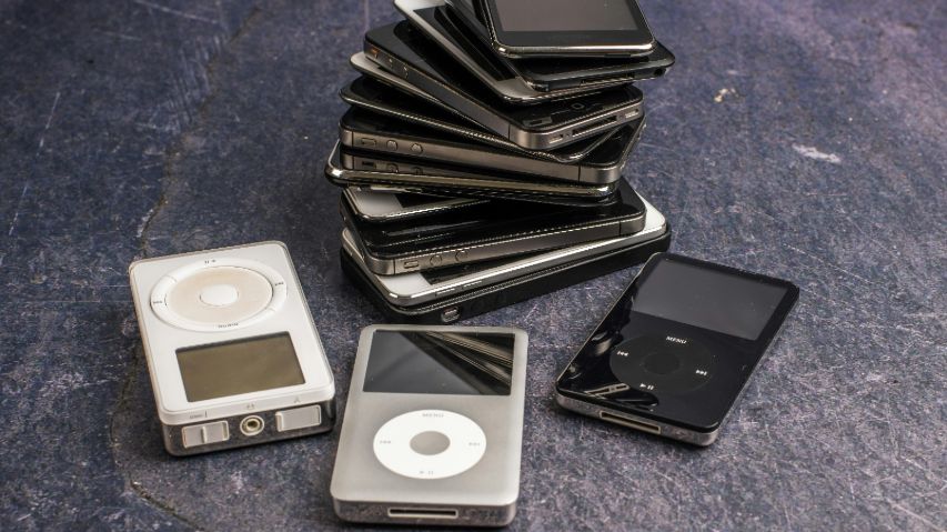 This Forgotten Tech Gadget From 2001 Is Now Worth $29,000