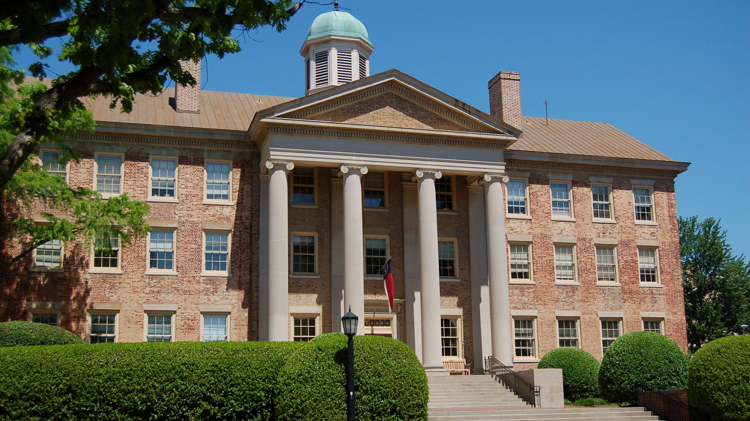 Image Credit: (User:Wgreaves) - Public Domain/Wiki Commons