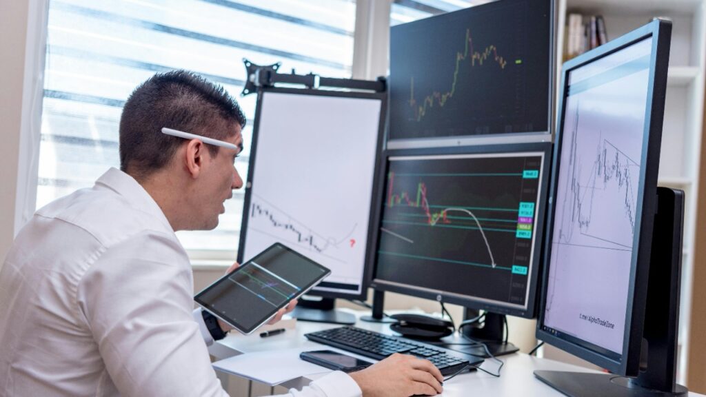 AlphaTradeZone/Pexels