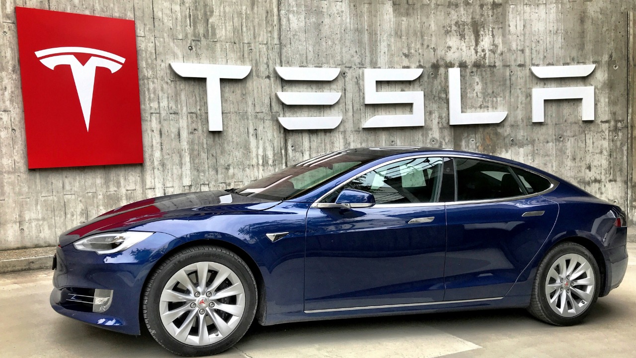 teslafansch/Unsplash