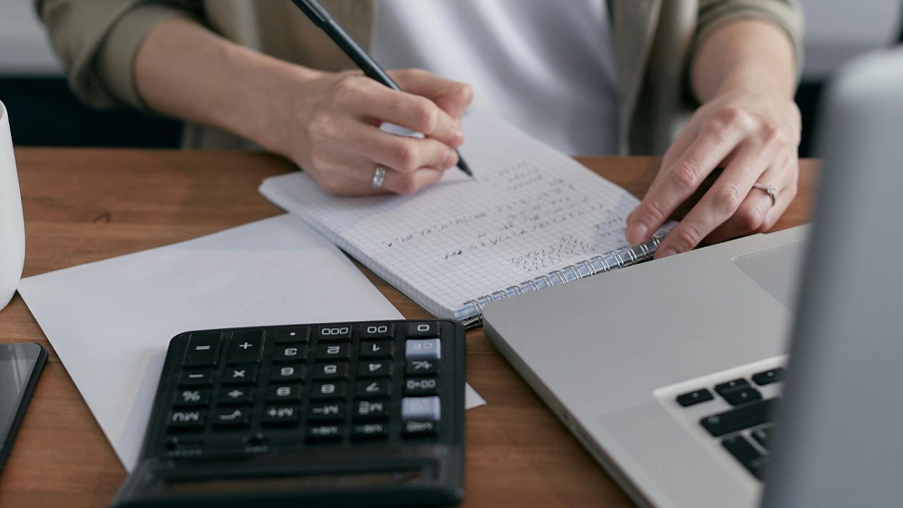 Mikhail Nilov/Pexels