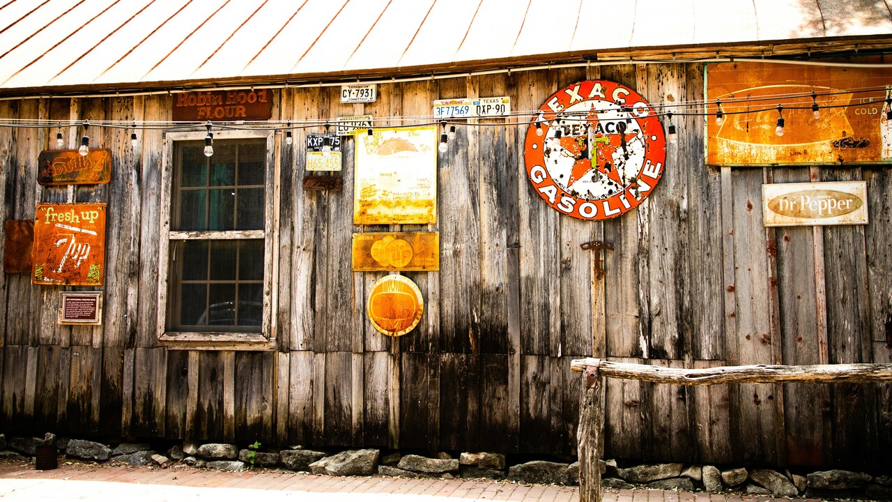 Wooden Barn House in Texas