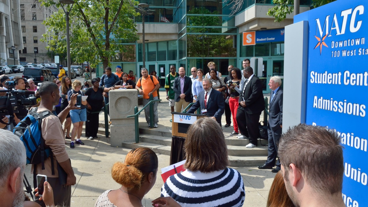 Image Credit: Susan Ruggles from Milwaukee, USA - CC BY 2.0/Wiki Commons