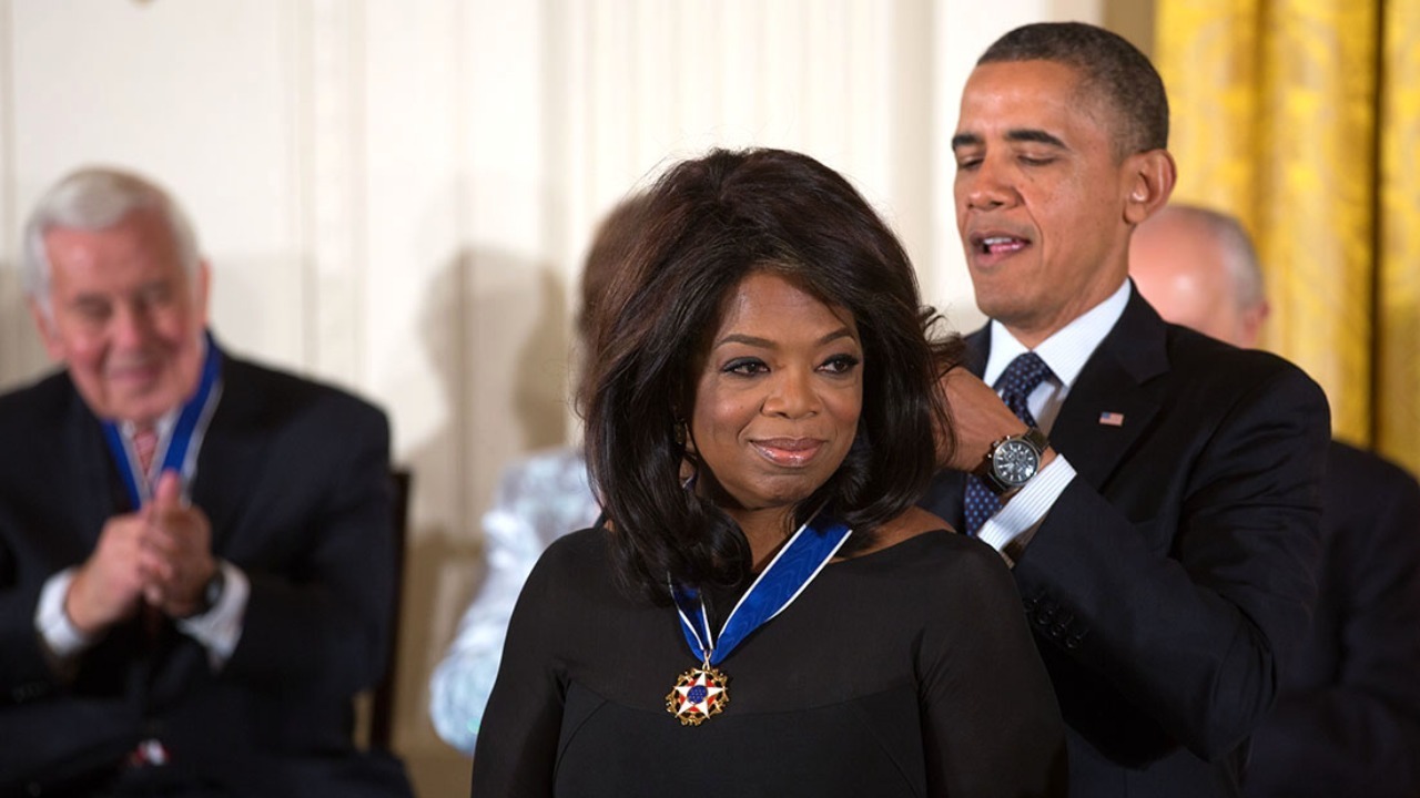 Image Credit: Official White House Photo by Lawrence Jackson – Public domain/Wiki Commons
