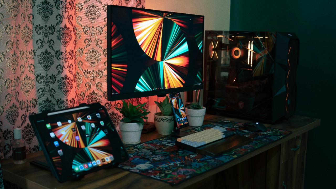 designbyhelios/Unsplash