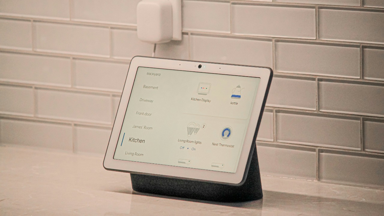 jamesyarema/Unsplash