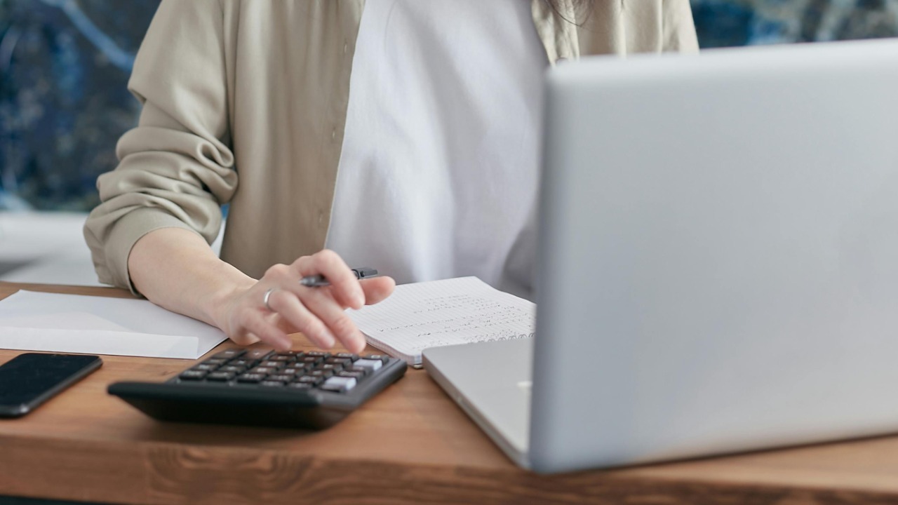 Mikhail Nilov/Pexels
