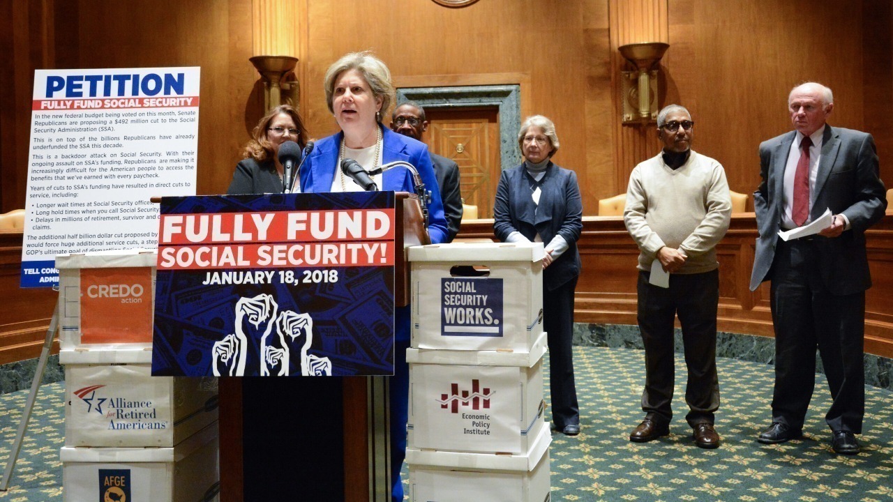 Image Credit: AFGE – CC BY 2.0/Wiki Commons