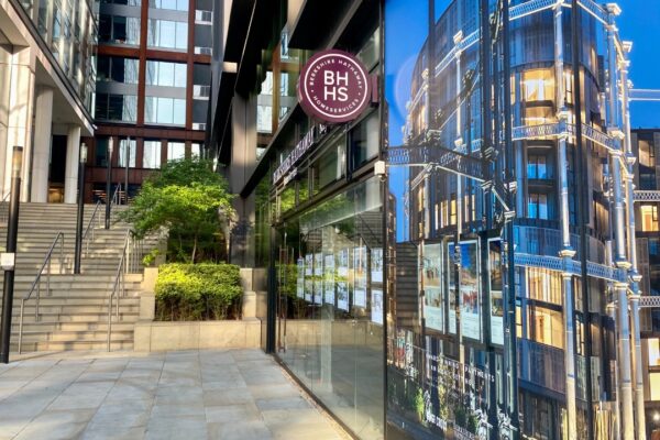 Image Credit: No Swan So Fine - CC BY-SA 4.0/Wiki Commons