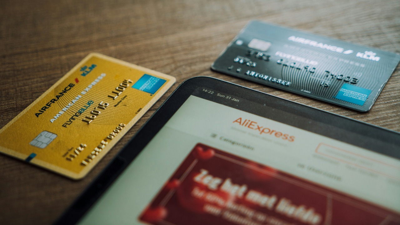cardmapr/Unsplash