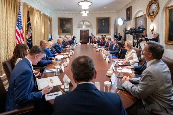 Image Credit: The White House – Public domain/Wiki Commons
