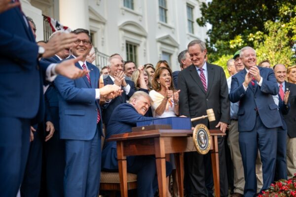 Image Credit: The White House – Public domain/Wiki Commons