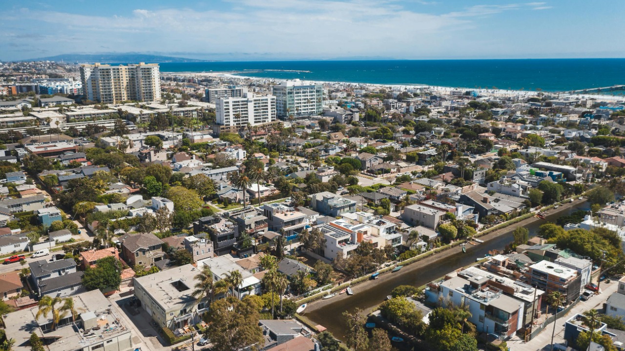 RDNE Stock project/Pexels