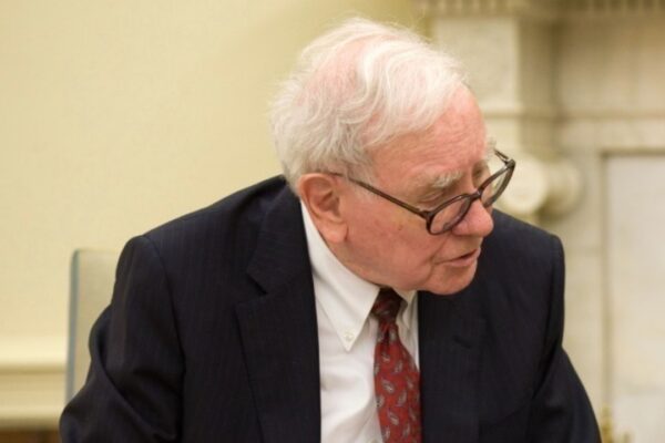 President Barack Obama and Warren Buffett in the Oval Office, July 14, 2010