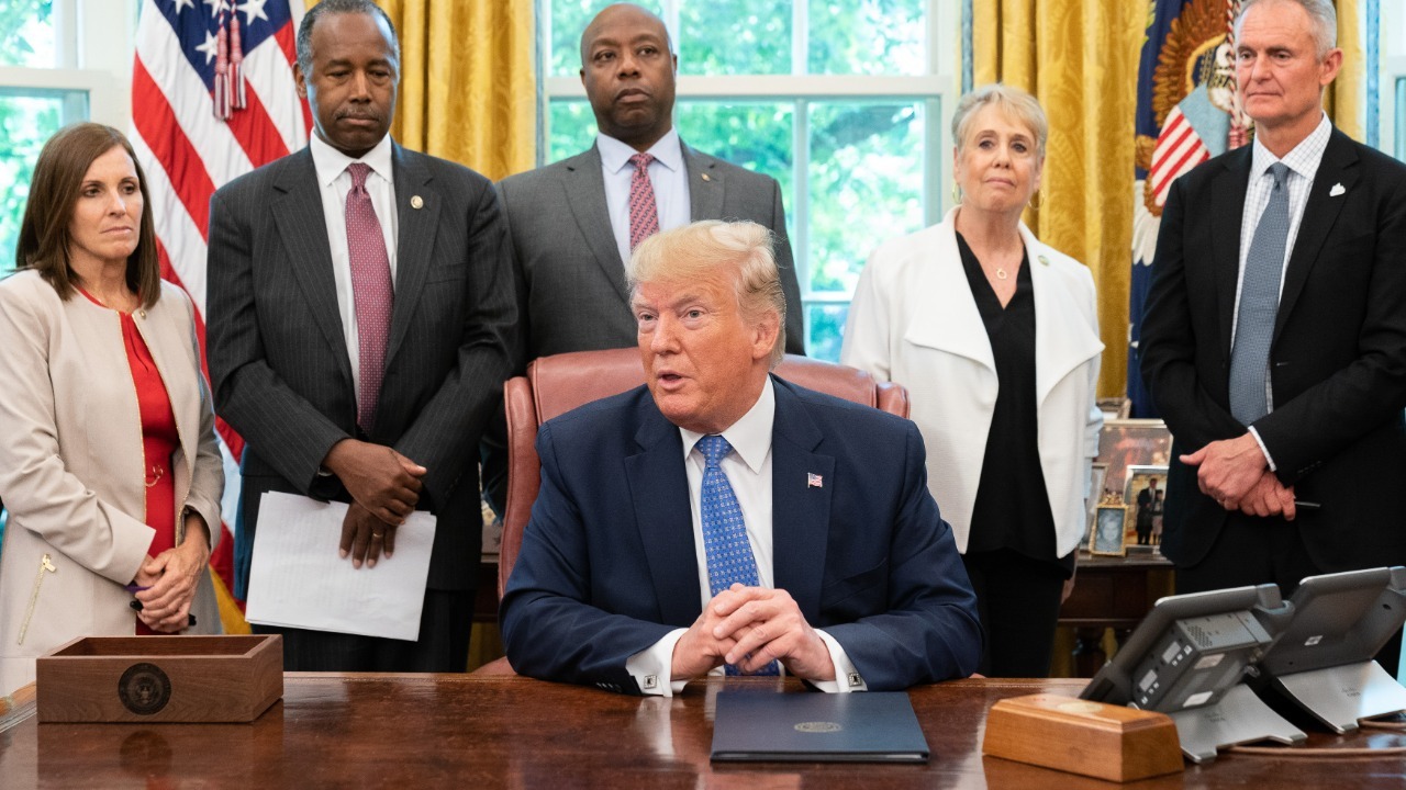 President Donald J. Trump signs an Executive Order on establishing a White House Council on Eliminating Regulatory Barriers to Affordable Housing (48471581921)