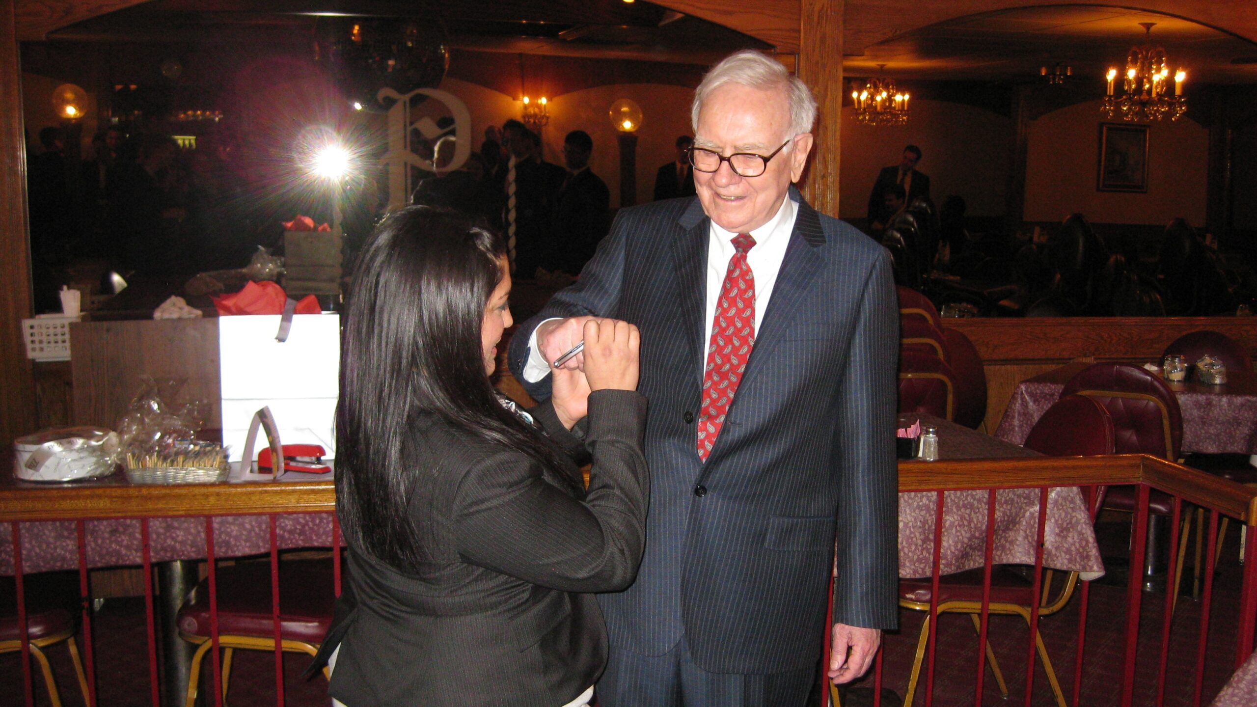 Warren Buffett with Fisher College of Business Student
