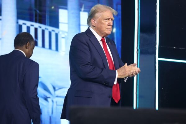 Ben Carson & Donald Trump (53910433712)