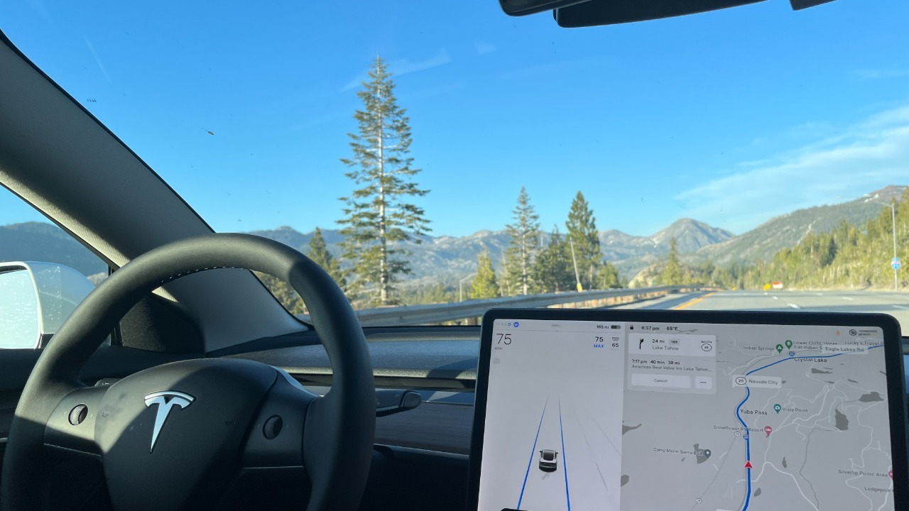 Tesla Autopilot engaged on I