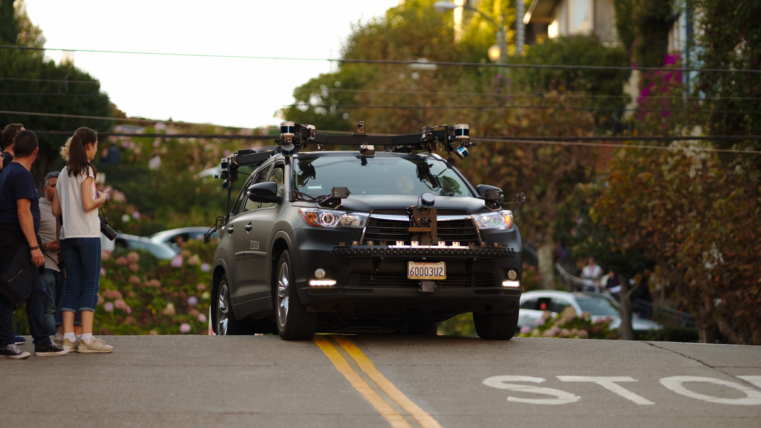 Zoox autonomous prototype vehicle on Lombard St San Francisco dllu