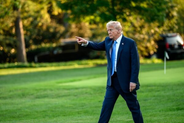 President Donald Trump boards Marine One on the South Lawn of the White House (54814015325)
