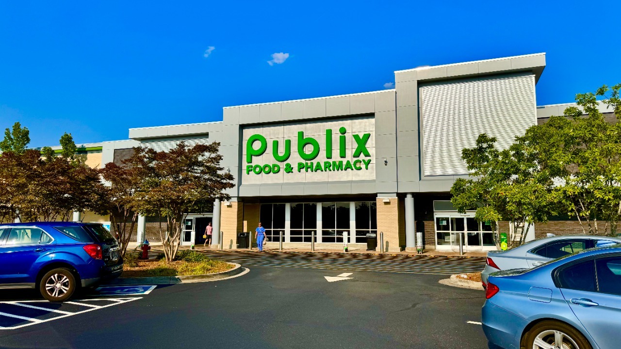 A typical Publix grocery store exterior seen in Farragut, Tennessee 05