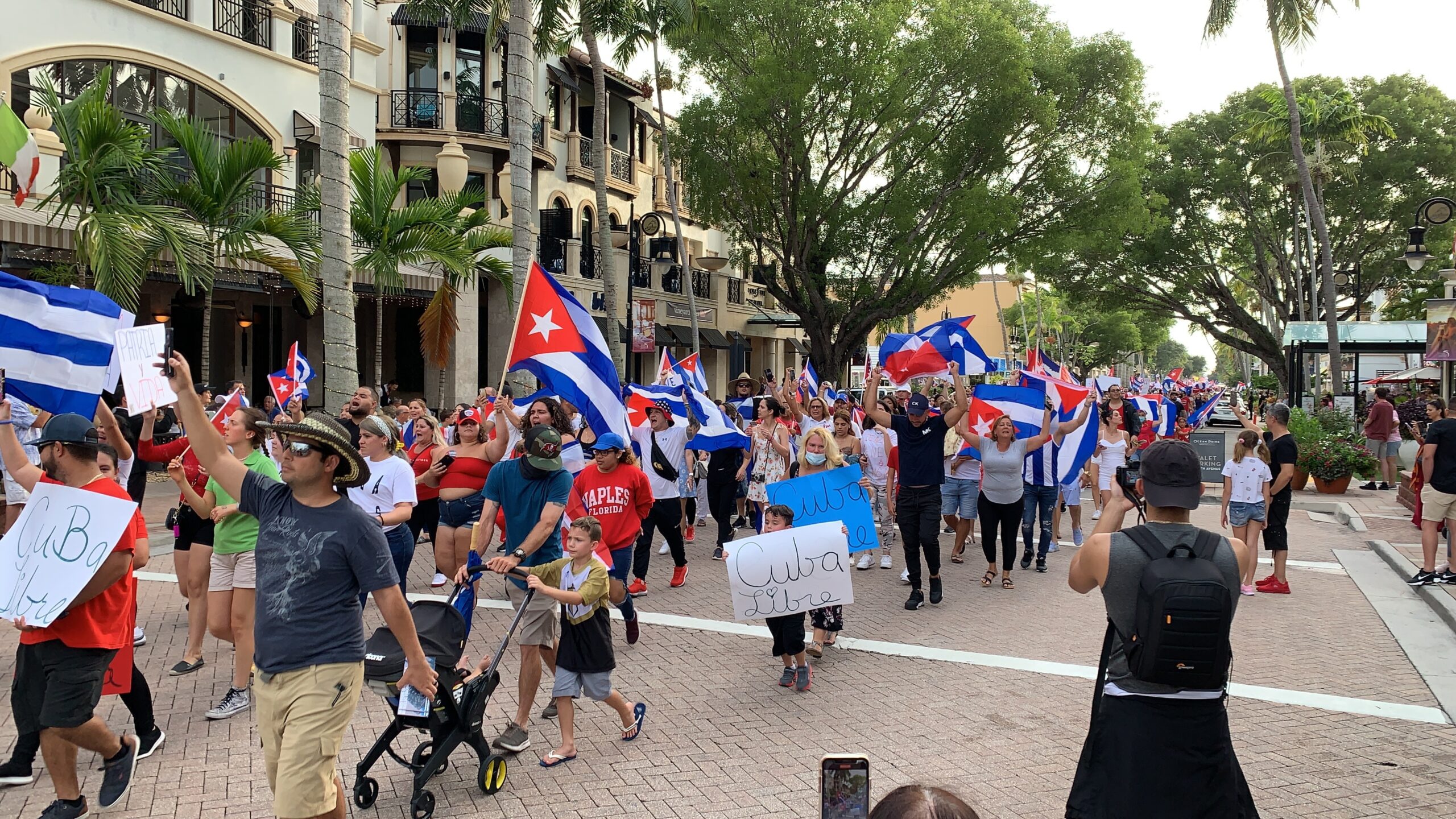 2021 Cuban government protest in Naples Florida
