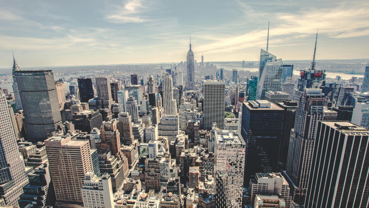 Following NYC/Pexels