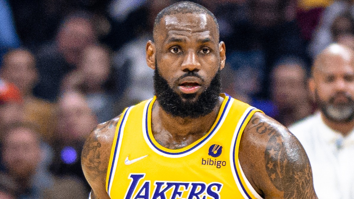 LeBron James (51959977144) (cropped2)