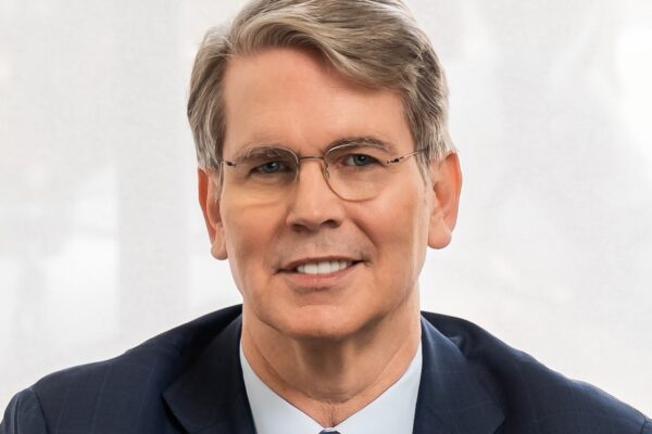 Scott Bessent 2025 Official Portrait