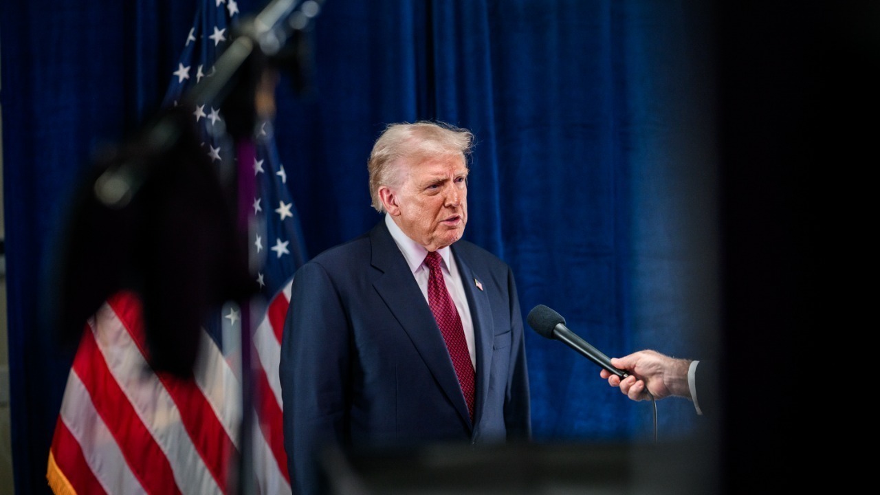 P20251105MR-1631 President Donald Trump participates in an interview with Fox News’ Bret Baier in the Chapel Room of the Kaseya Center