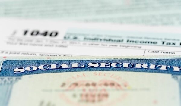USA Social Security Card on calculations of tax for retirement