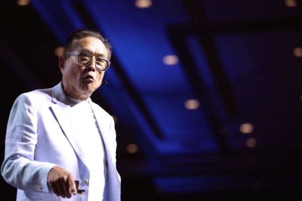 Robert Kiyosaki (53864501049)