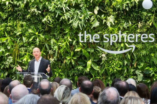 Jeff_Bezos_at_Amazon_Spheres_Grand_Opening_in_Seattle_-_2018_(39972652661)
