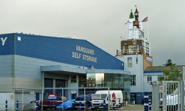 Vanguard Self Storage (geograph 3178157)