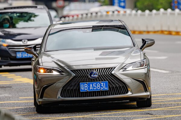 LEXUS ES 300h(XZ10) China (21)