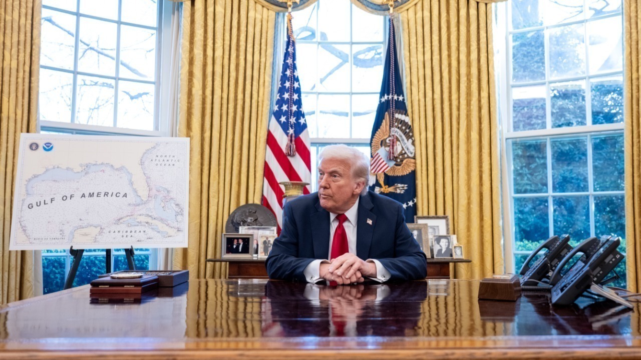“Gulf of America” map and Donald Trump in the White House Oval Office on March 26, 2025