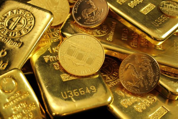 gold and silver round coins