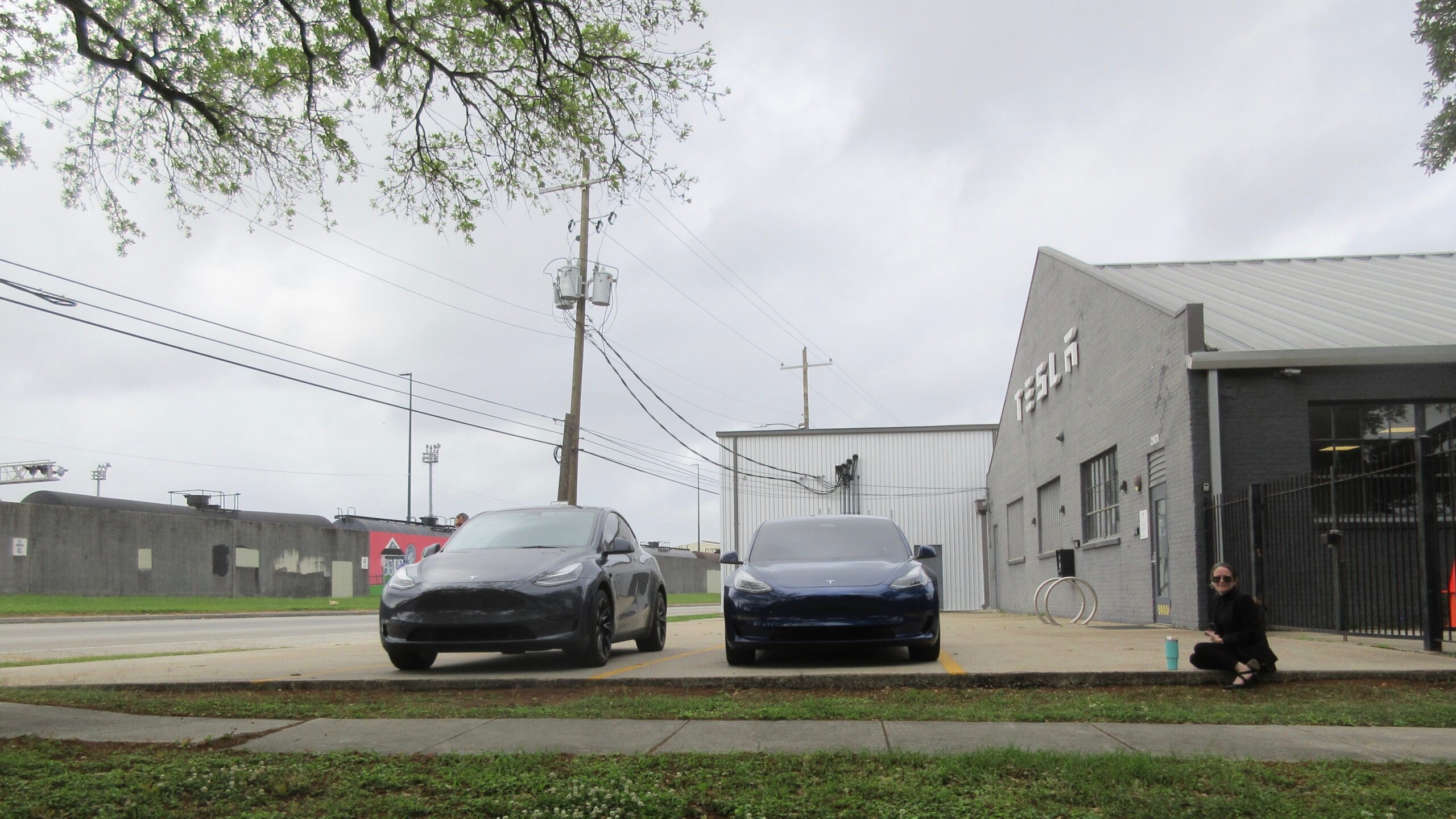 Tesla store at Tchoupitoulas & Washington, Irish Channel, New Orleans 4 April 2025